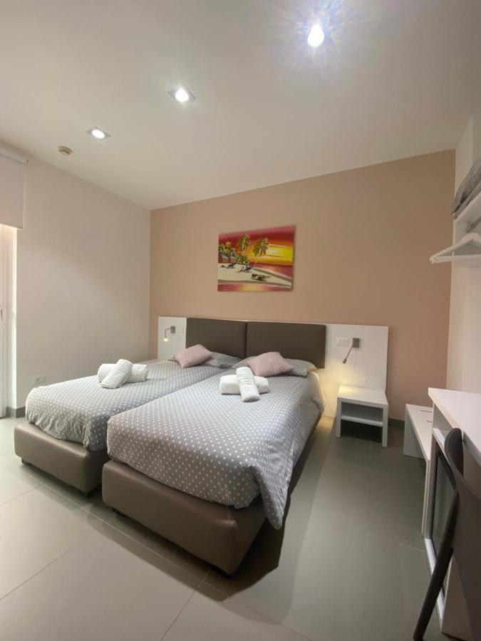 Hotel Aurora&Appartamenti Torbole Sul Garda Esterno foto