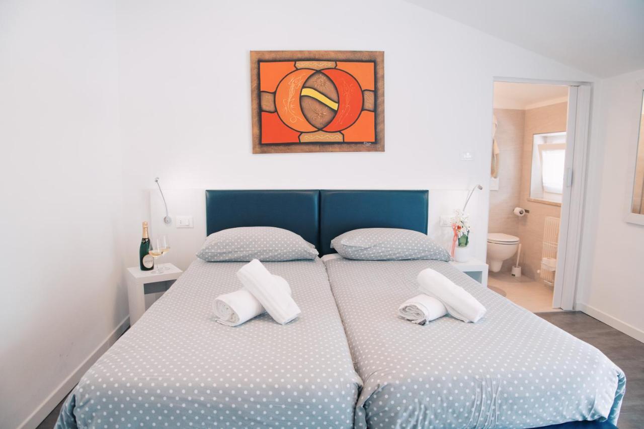 Hotel Aurora&Appartamenti Torbole Sul Garda Esterno foto