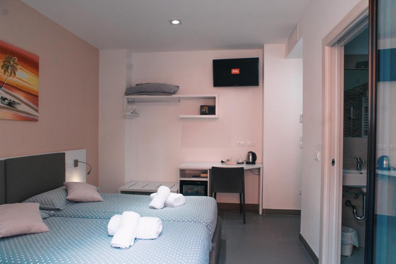 Hotel Aurora&Appartamenti Torbole Sul Garda Esterno foto