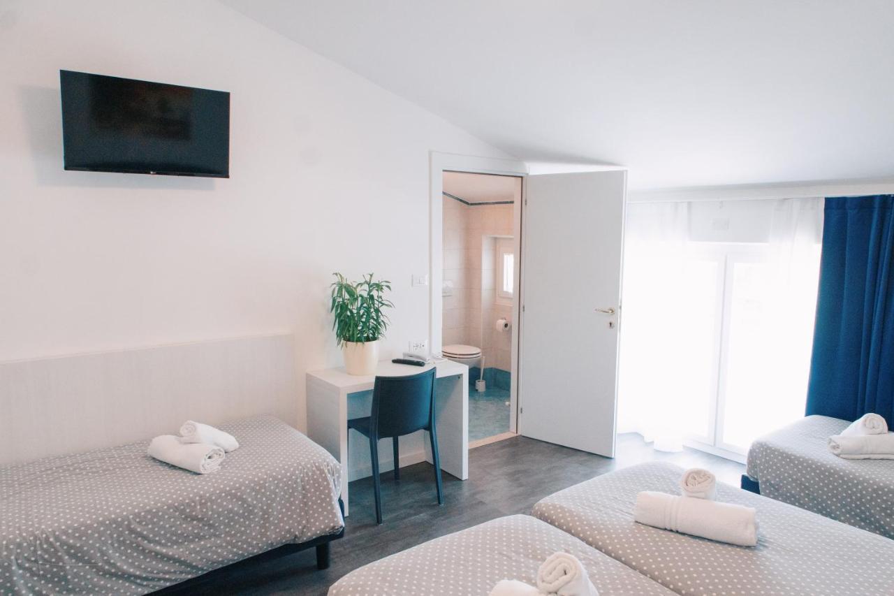 Hotel Aurora&Appartamenti Torbole Sul Garda Esterno foto