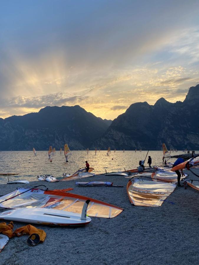Hotel Aurora&Appartamenti Torbole Sul Garda Esterno foto