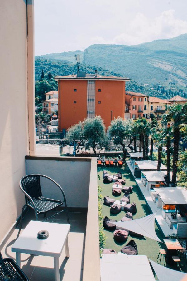 Hotel Aurora&Appartamenti Torbole Sul Garda Esterno foto