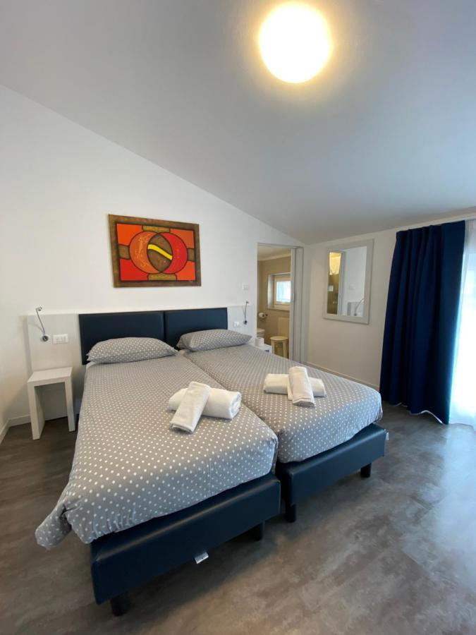 Hotel Aurora&Appartamenti Torbole Sul Garda Esterno foto